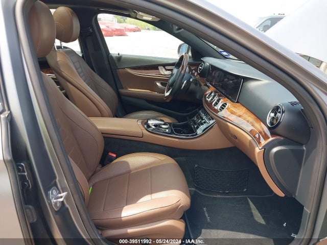 Mercedes-Benz E 300 2018 WDDZF4JB6JA402443 Image 5