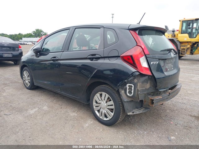Honda FIT LX 2017 3HGGK5H57HM709007 Image 3