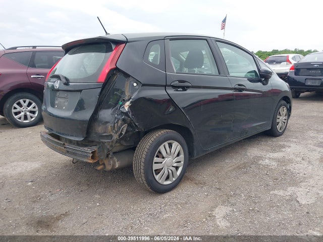 Honda FIT LX 2017 3HGGK5H57HM709007 Image 4