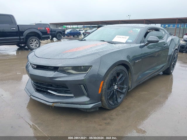 Chevrolet Camaro 2lt 2017 1G1FD1RS7H0102943 Image 2