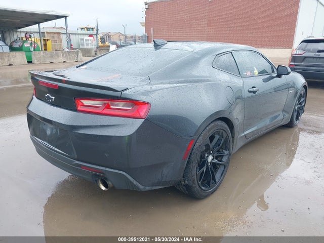 Chevrolet Camaro 2lt 2017 1G1FD1RS7H0102943 Image 4