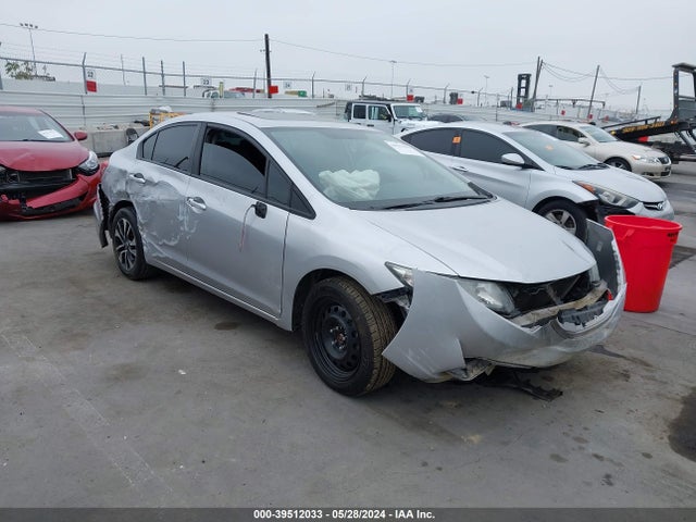 2015 19XFB2F86FE206498 main image