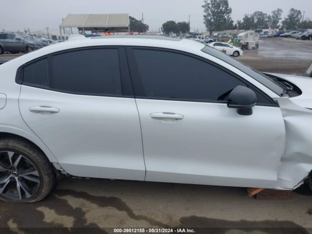 7JRBR0FZ4NG175761 Volvo S60 Recharge Plug-in Hybrid T8 R-design Expression