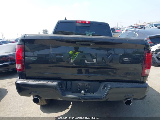 RAM 1500 Night  4x4 5'7 Box 2017 1C6RR7MT2HS793173 Image 16