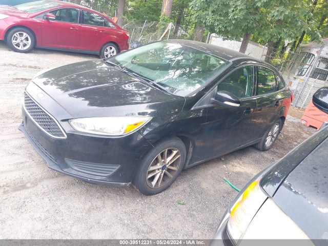 Ford FOCUS SE 2016 1FADP3F29GL347977 Image 2