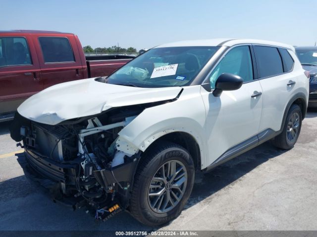5N1BT3AA5NC704172 Nissan Rogue S Fwd