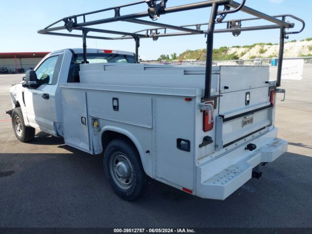 1FDBF3A68JEC48119 Ford F-350 Xl