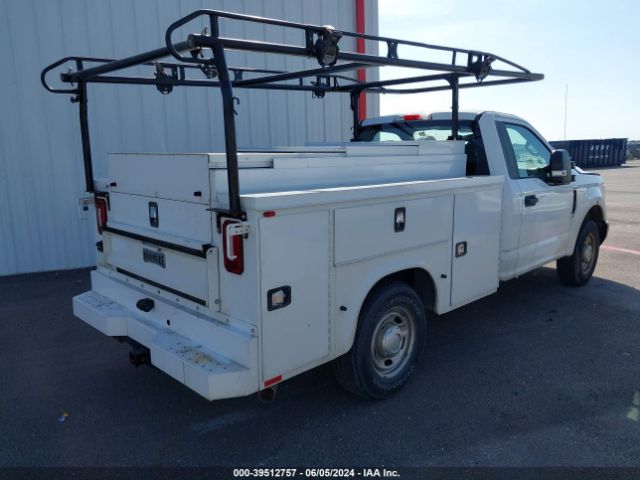1FDBF3A68JEC48119 Ford F-350 Xl