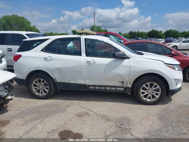 Chevrolet EQUINOX LS 2018 2GNAXREV3J6225523 Image 13