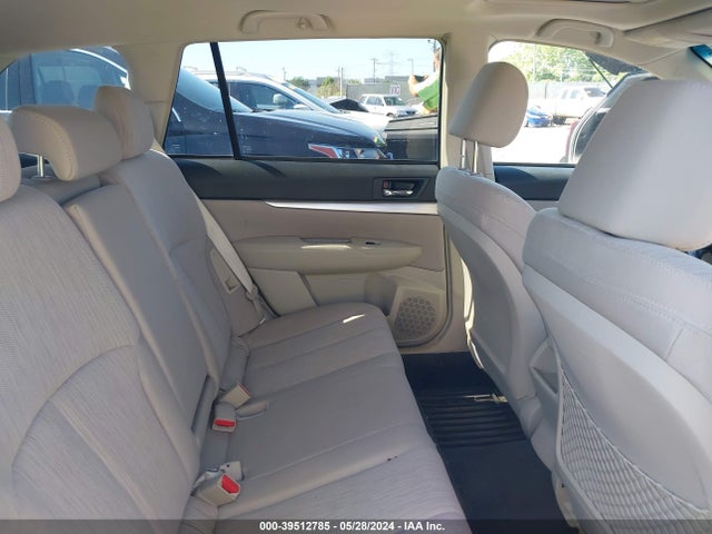 Subaru Outback 2.5i Premium 2014 4S4BRCDC2E3279764 Image 8