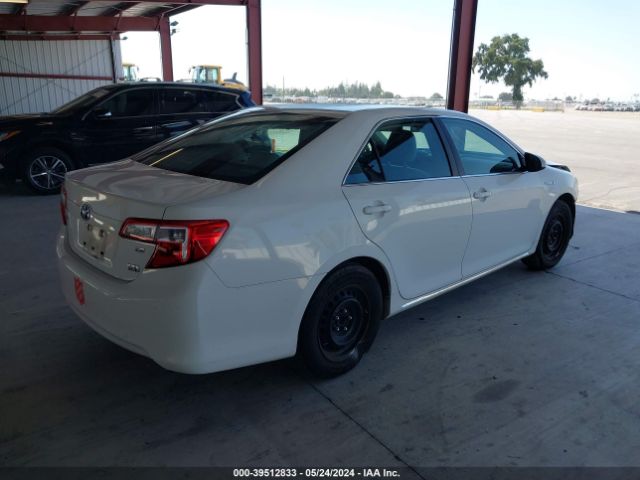 4T1BD1FK9EU108768 Toyota Camry Hybrid Le