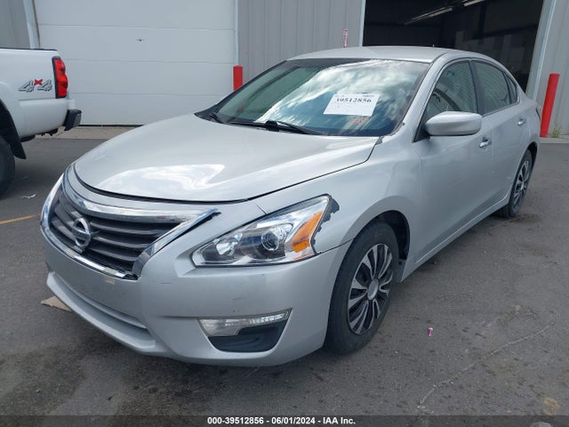 Nissan Altima 2.5 S 2014 1N4AL3AP8EC143900 Image 2
