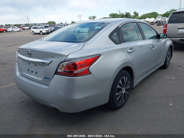 Nissan Altima 2.5 S 2014 1N4AL3AP8EC143900 Image 4