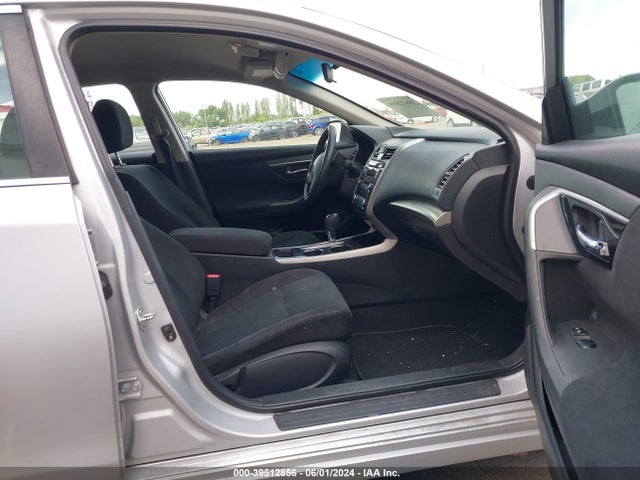 Nissan Altima 2.5 S 2014 1N4AL3AP8EC143900 Image 5