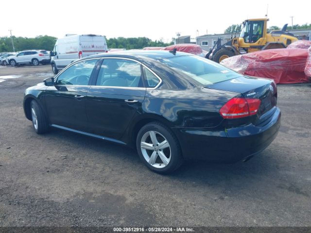 1VWAT7A39FC071635 Volkswagen Passat 1.8t Limited Edition