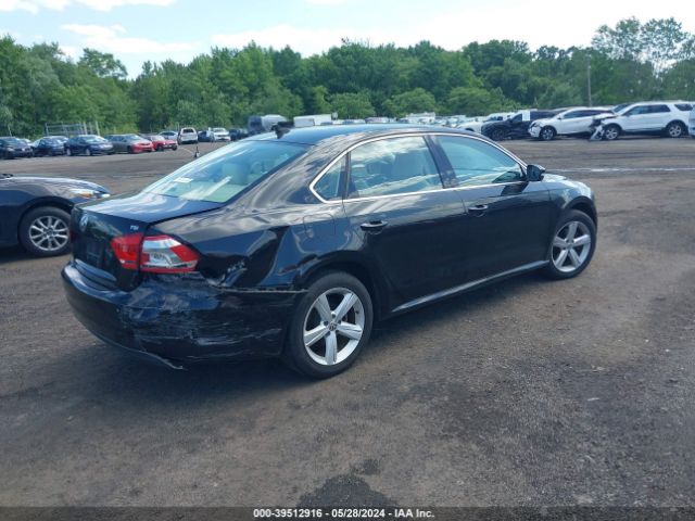 1VWAT7A39FC071635 Volkswagen Passat 1.8t Limited Edition