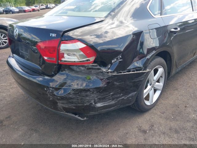 1VWAT7A39FC071635 Volkswagen Passat 1.8t Limited Edition
