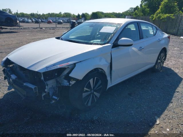 1N4BL4DW9NN308659 Nissan Altima Sv Intelligent Awd
