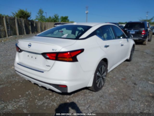 1N4BL4DW9NN308659 Nissan Altima Sv Intelligent Awd