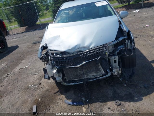 JTDZN3EU0EJ002032 Toyota Prius V Five