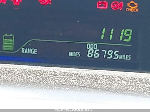 JTDZN3EU0EJ002032 Toyota Prius V Five