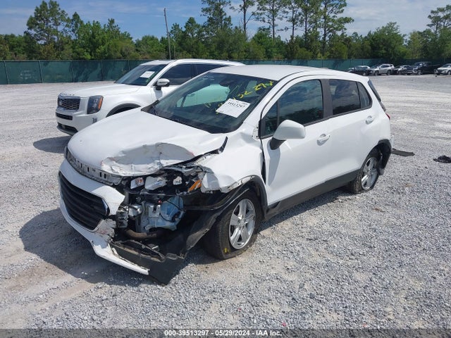 Chevrolet TRAX LS 2019 3GNCJKSB9KL214275 Image 2