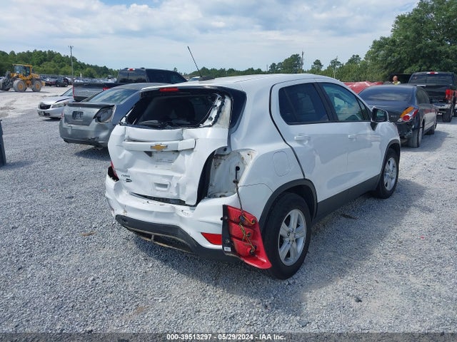 Chevrolet TRAX LS 2019 3GNCJKSB9KL214275 Image 4