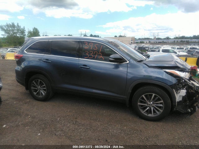 Toyota Highlander Xle 2019 5TDJZRFH1KS739616 Image 13