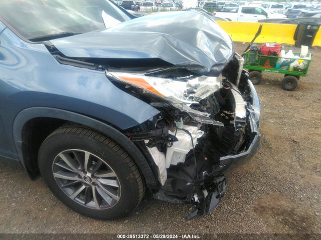 Toyota Highlander Xle 2019 5TDJZRFH1KS739616 Image 17