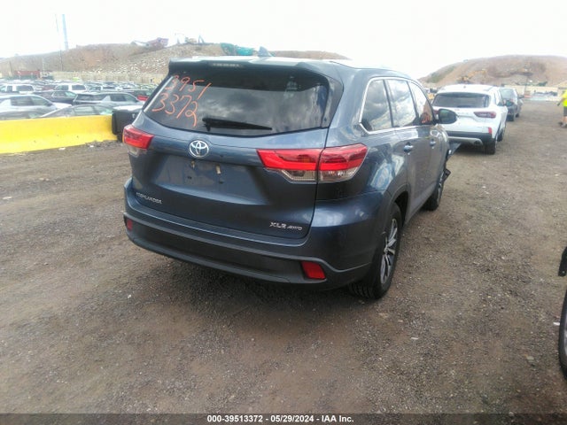 Toyota Highlander Xle 2019 5TDJZRFH1KS739616 Image 4