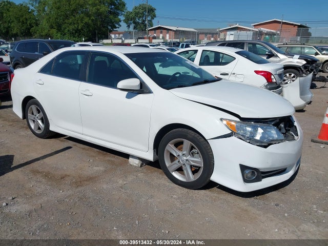 Toyota CAMRY SE 2014 4T1BF1FK2EU737511 main image