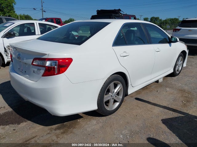 Toyota CAMRY SE 2014 4T1BF1FK2EU737511 Image 4