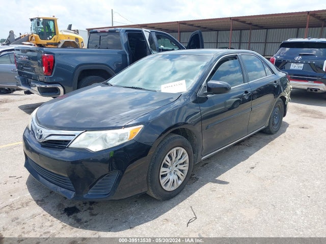 Toyota CAMRY LE 2014 4T4BF1FK4ER352845 Image 2