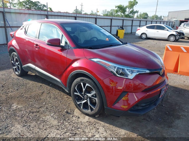 Toyota C-HR XLE 2018 NMTKHMBX0JR051045 main image