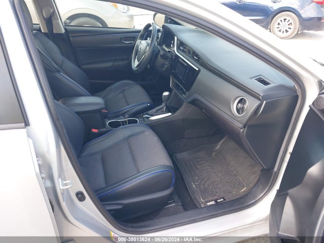 Toyota COROLLA SE 2018 5YFBURHE4JP767925 Image 5