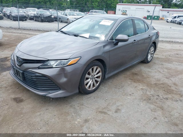 Toyota CAMRY LE 2019 4T1B11HK2KU761718 Image 2