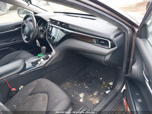 Toyota CAMRY LE 2019 4T1B11HK2KU761718 Image 5
