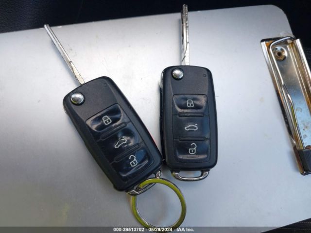 WVGBV3AX5EW501375 Volkswagen TIGUAN S