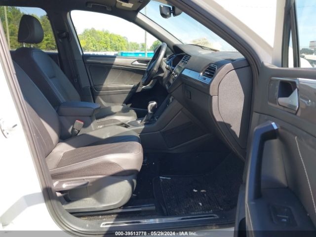 3VVCB7AX1PM024893 Volkswagen Tiguan 2.0t Se R-line Black