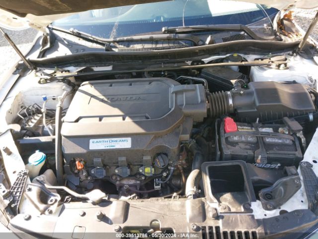 1HGCR3F94HA024562 Honda Accord Touring V6