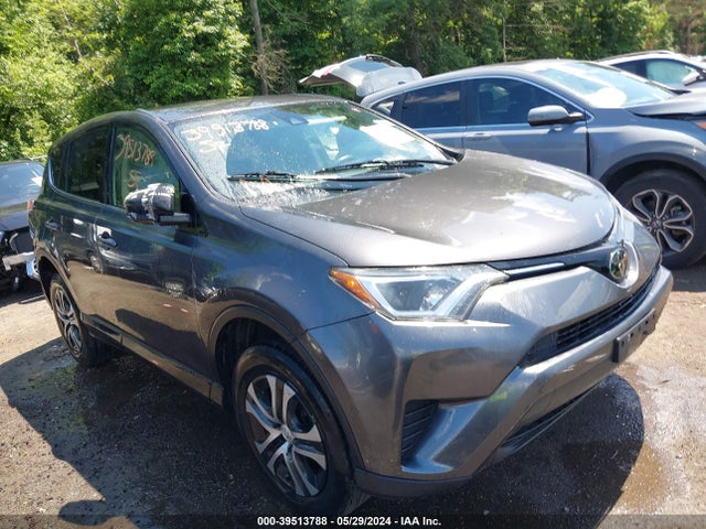 Toyota RAV4 LE 2018 JTMZFREV3JJ734478 zdjęcie główne