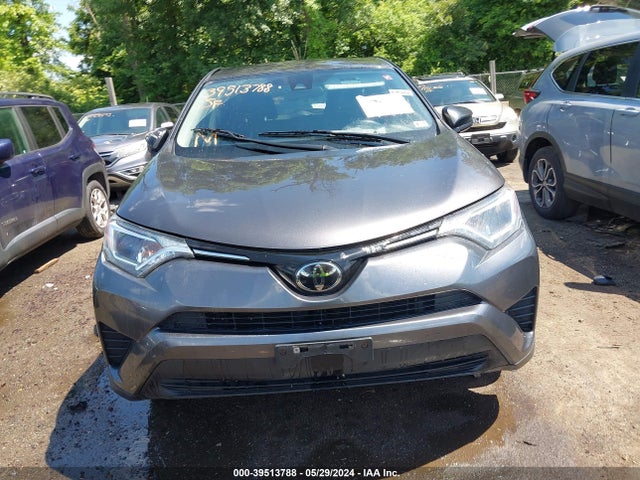 Toyota RAV4 LE 2018 JTMZFREV3JJ734478 Image 12