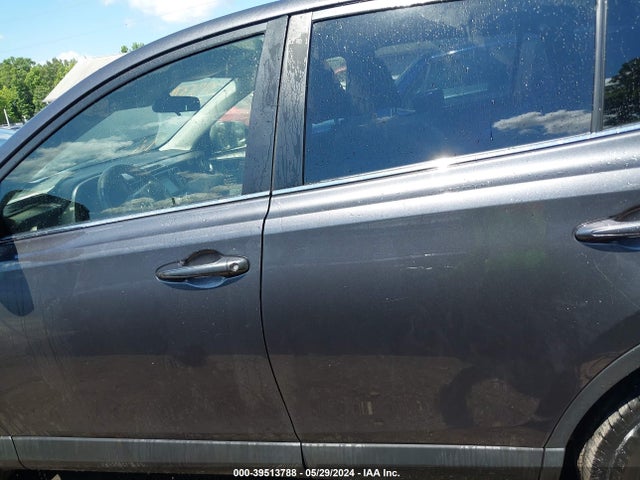 Toyota RAV4 LE 2018 JTMZFREV3JJ734478 Image 14