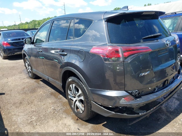 Toyota RAV4 LE 2018 JTMZFREV3JJ734478 Image 3
