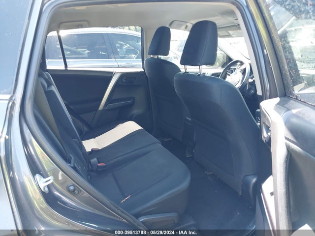 Toyota RAV4 LE 2018 JTMZFREV3JJ734478 Image 8