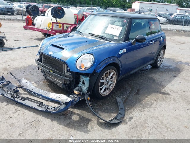 2008 MINI COOPER S WMWMF73548TT91757 Photo 1