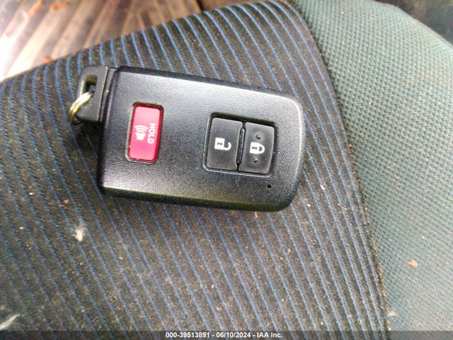 Toyota Prius C Three 2016 JTDKDTB3XG1133195 Image 11