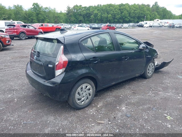Toyota Prius C Three 2016 JTDKDTB3XG1133195 Image 4