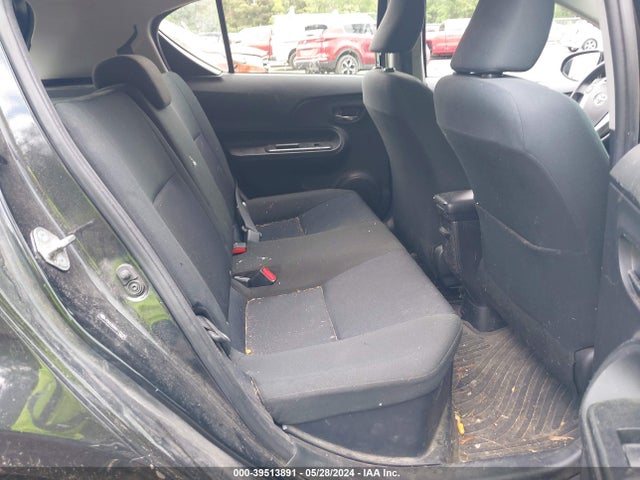 Toyota Prius C Three 2016 JTDKDTB3XG1133195 Image 8