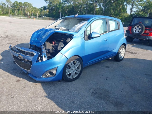 Chevrolet Spark 1lt Cvt 2015 KL8CD6S99FC717805 Image 2